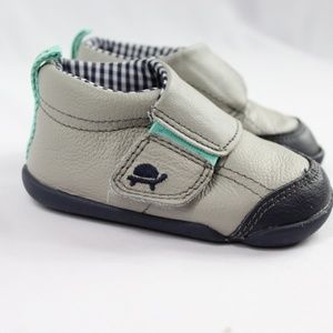 carters walking shoes stage 2
